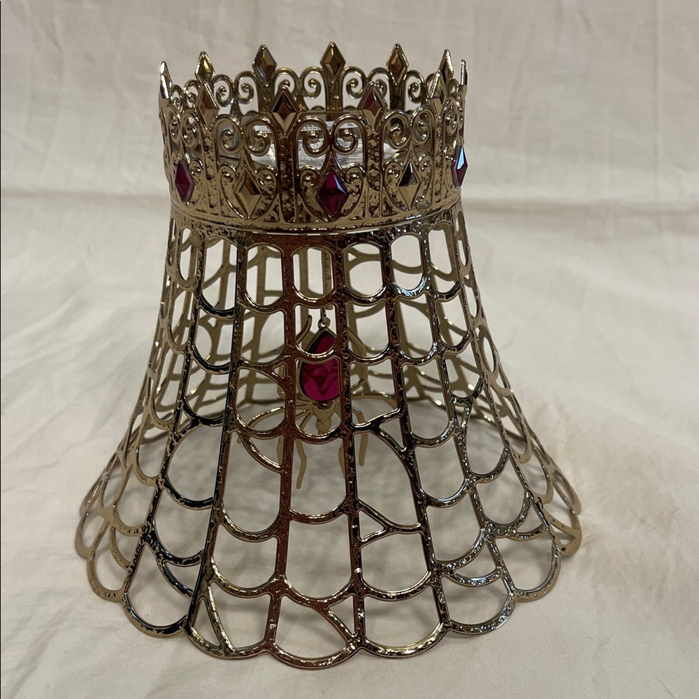 Bath & Body Works Elegant Gold Crown with spider Candle Holder